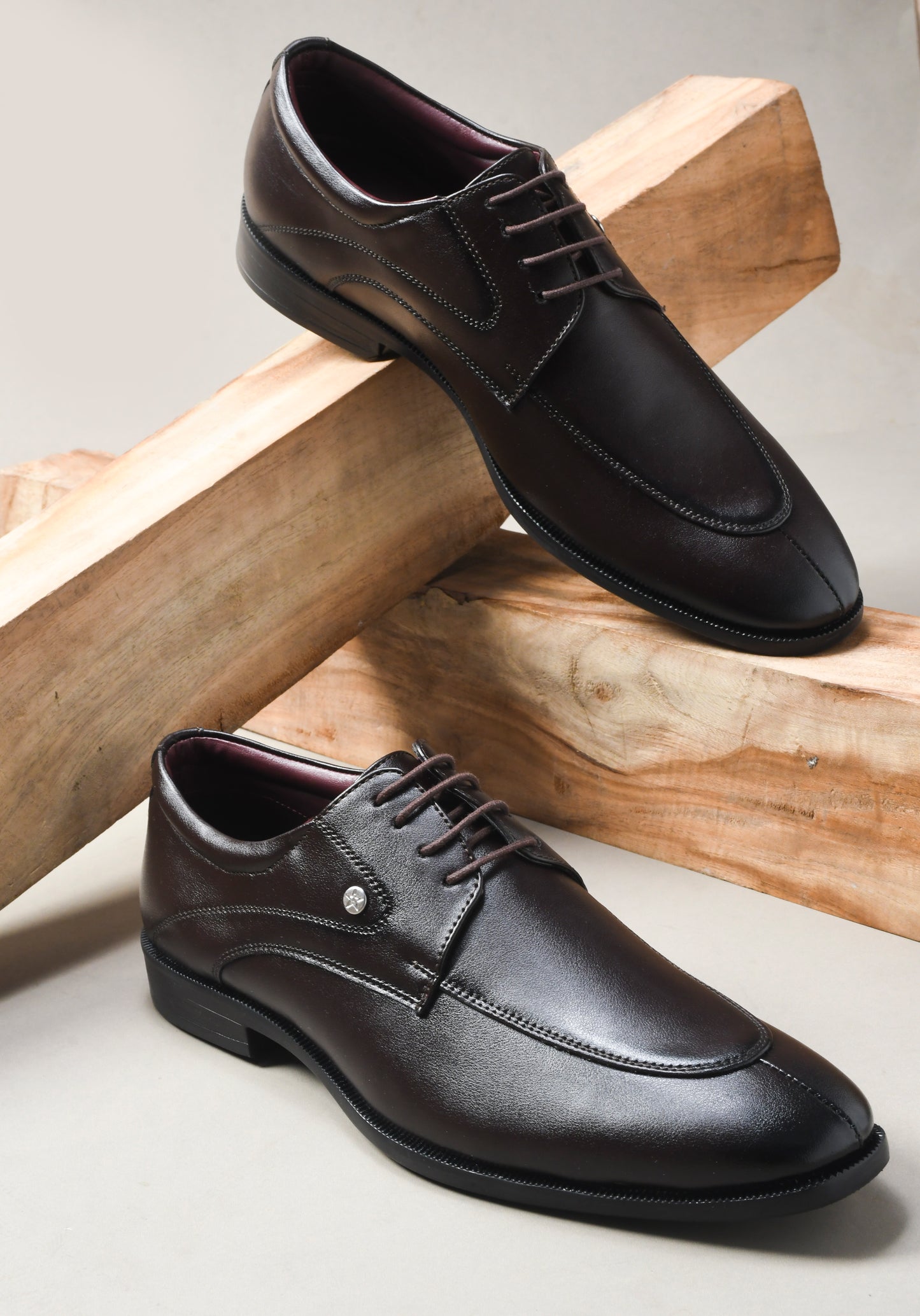 Wave Walker Arrow Split Toe Brown Derby Formal Shoes For Men